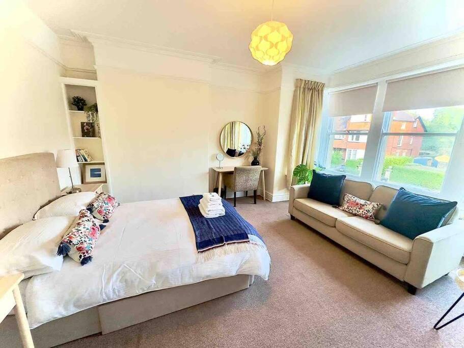 Spacious & Bright 3 Bed Harrogate Apartment Esterno foto