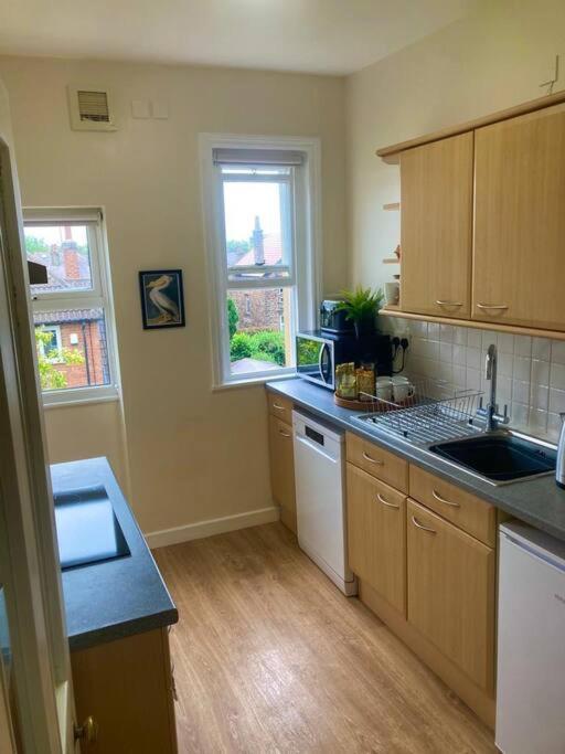Spacious & Bright 3 Bed Harrogate Apartment Esterno foto