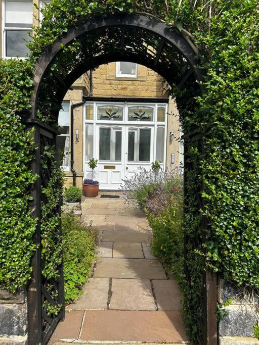 Spacious & Bright 3 Bed Harrogate Apartment Esterno foto